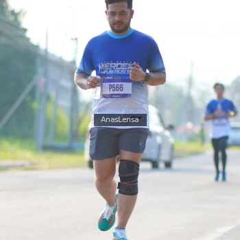 Runner Photo 3473870