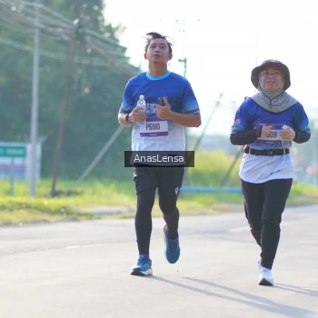 Runner Photo 3473898