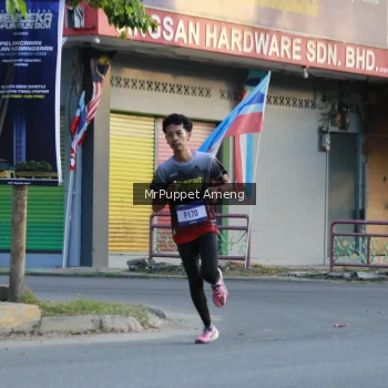 Runner Photo 3473900