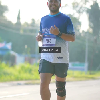 Runner Photo 3473901