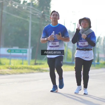 Runner Photo 3473906