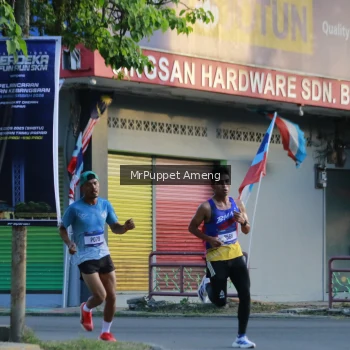 Runner Photo 3473908