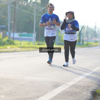 Runner Photo 3473918