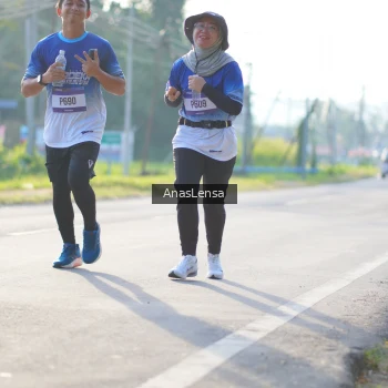 Runner Photo 3473923