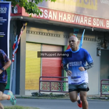 Runner Photo 3473973