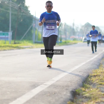 Runner Photo 3473977