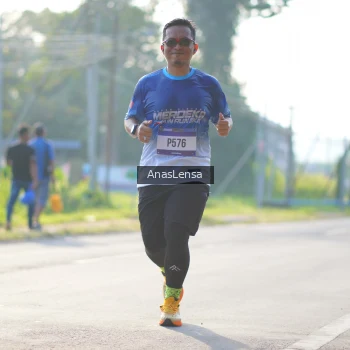 Runner Photo 3473995