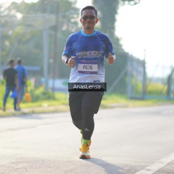 Runner Photo 3473997