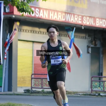 Runner Photo 3474022