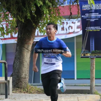 Runner Photo 3474103