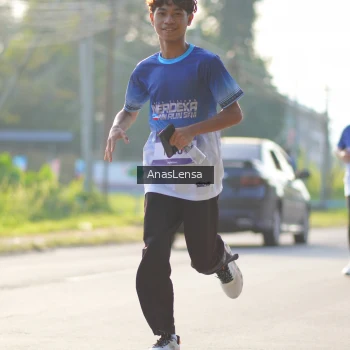 Runner Photo 3474135