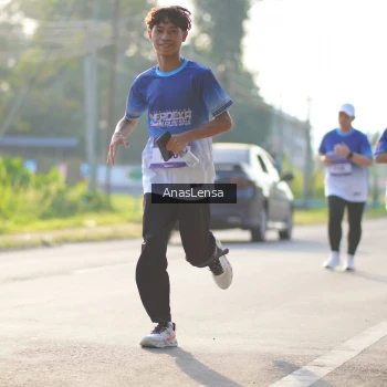 Runner Photo 3474138