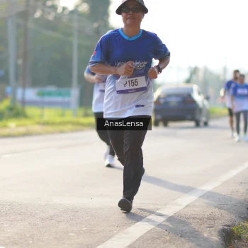 Runner Photo 3474145