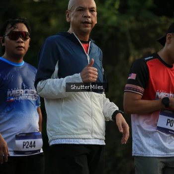 Runner Photo 3474213