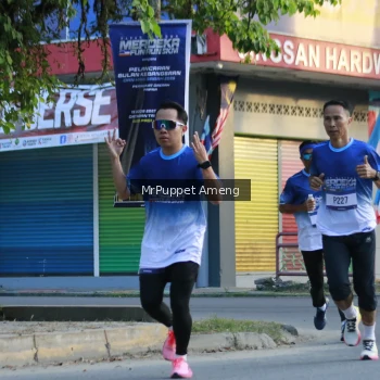 Runner Photo 3474280