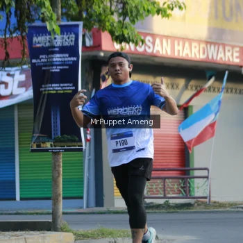 Runner Photo 3474287