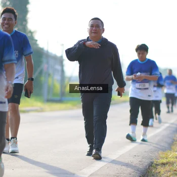 Runner Photo 3474288