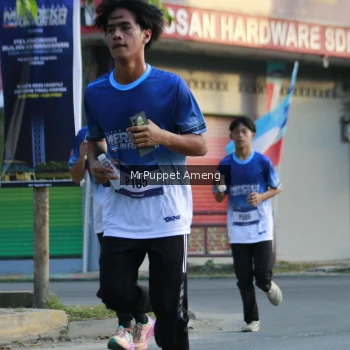 Runner Photo 3474310
