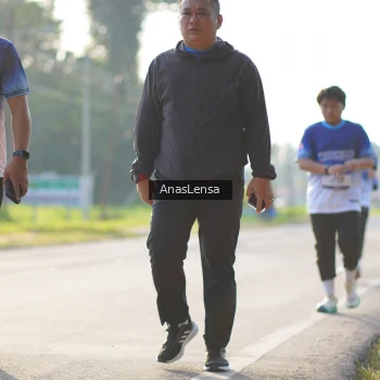 Runner Photo 3474314