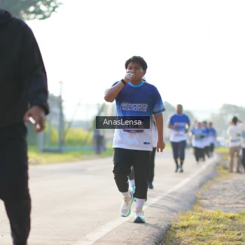 Runner Photo 3474319