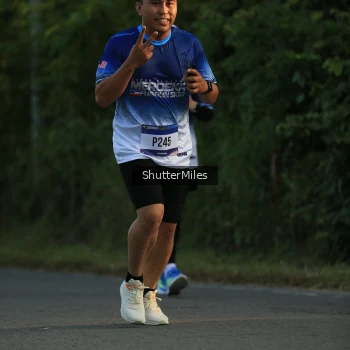 Runner Photo 3474334