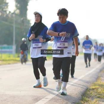 Runner Photo 3474342