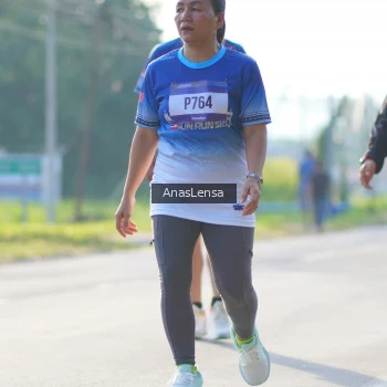 Runner Photo 3474365