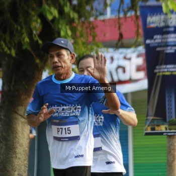 Runner Photo 3474380