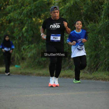 Runner Photo 3474427