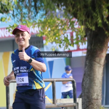 Runner Photo 3474435