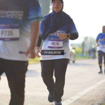 Runner Photo 3474446