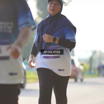 Runner Photo 3474469