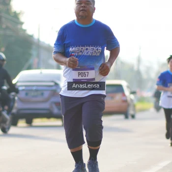 Runner Photo 3474470