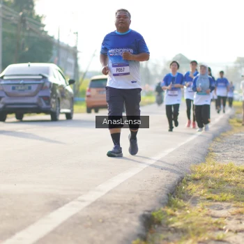 Runner Photo 3474476