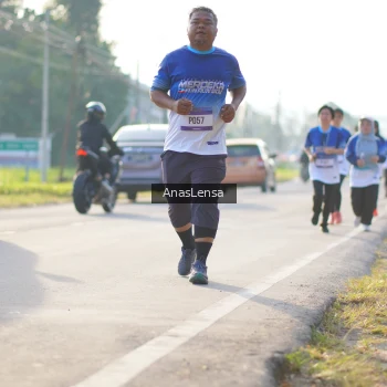 Runner Photo 3474478
