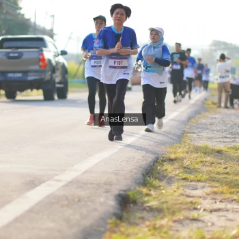 Runner Photo 3474491