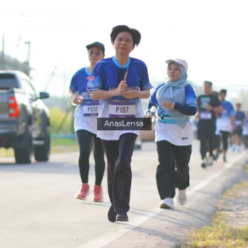 Runner Photo 3474493