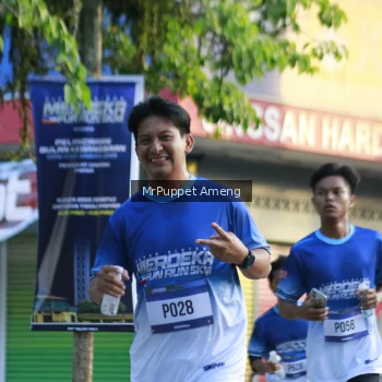 Runner Photo 3474516