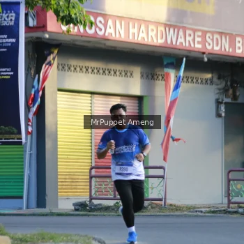 Runner Photo 3474592