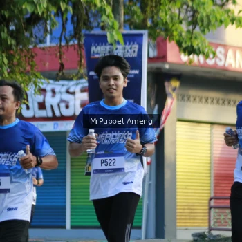 Runner Photo 3474597