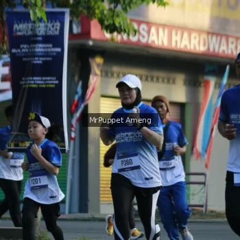 Runner Photo 3474611