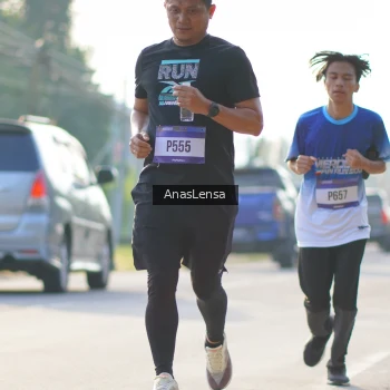 Runner Photo 3474619