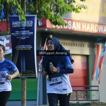 Runner Photo 3474623