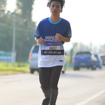 Runner Photo 3474645