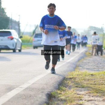 Runner Photo 3474651