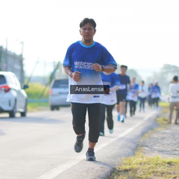Runner Photo 3474652
