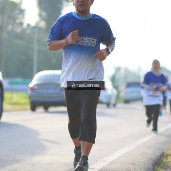 Runner Photo 3474700