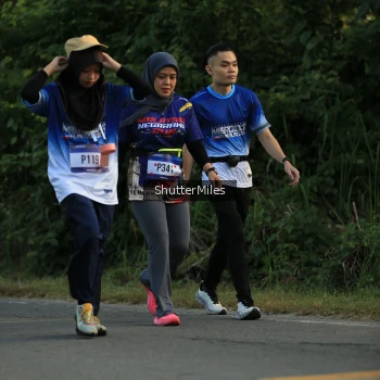 Runner Photo 3474713
