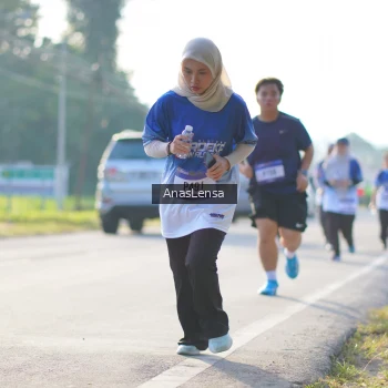 Runner Photo 3474736