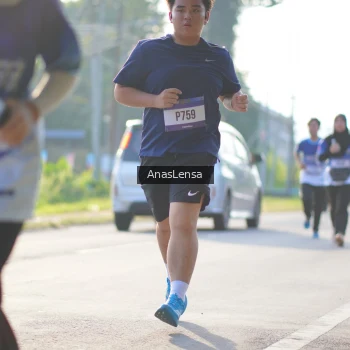 Runner Photo 3474755